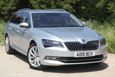 Skoda Superb 1.5 TSI SE L Executive DSG Estate Petrol Brilliant Silver Metallic at Norton Automotive Aylesbury